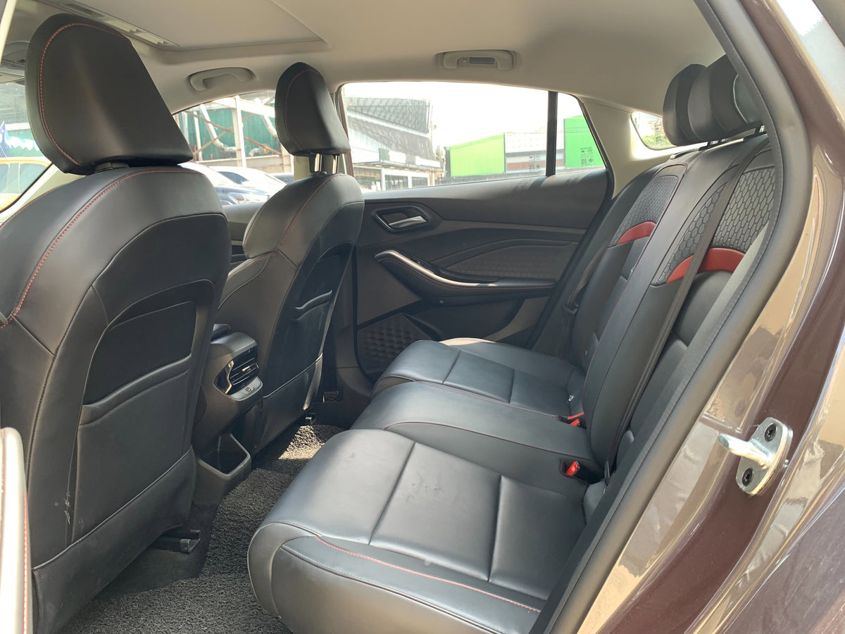 2025 MG GT ALPHA 1.5L AUTOMATIC TRANSMISSION (9TKMS ONLY!) Gold Aces Car Display Center