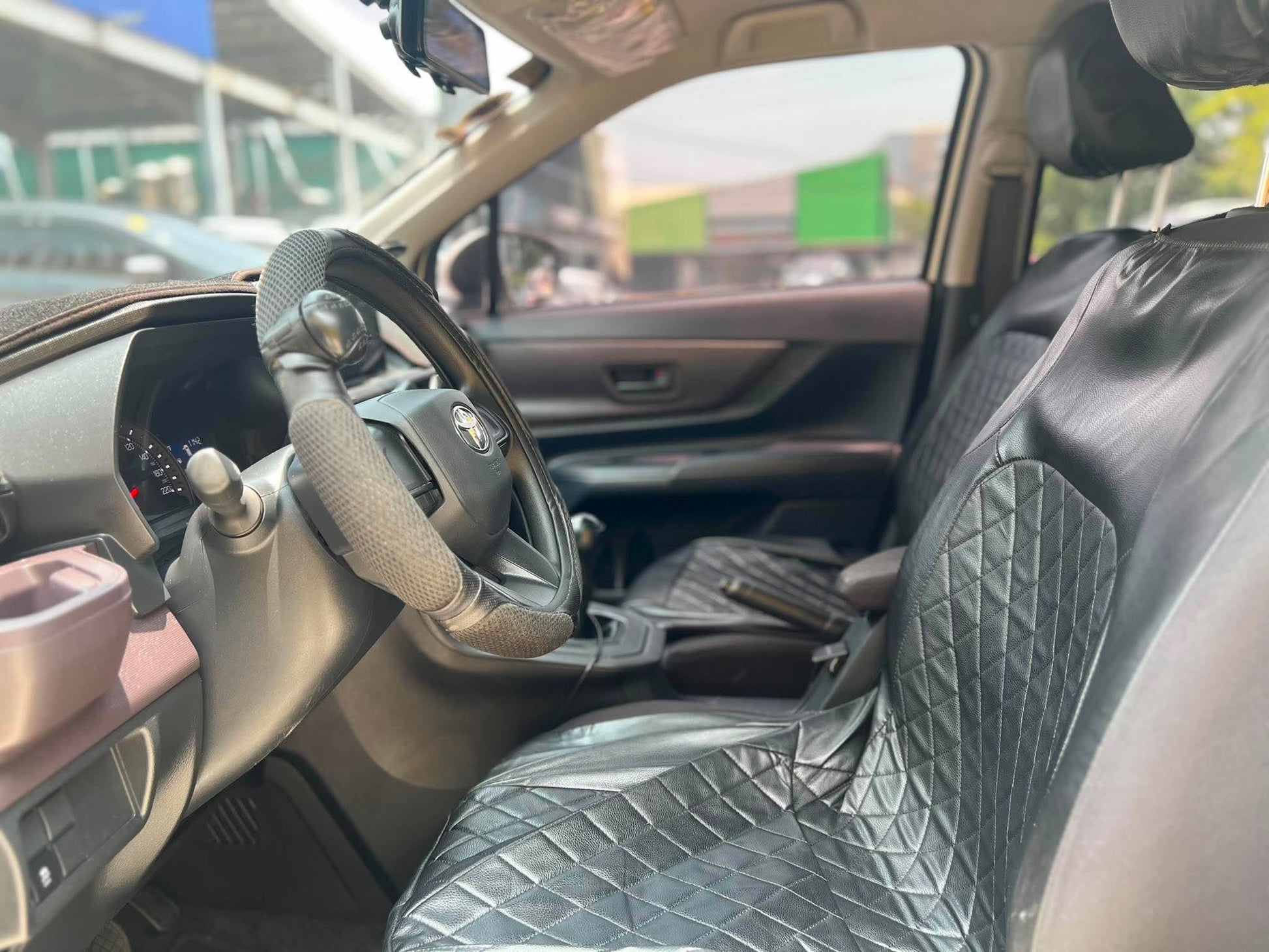 2023 TOYOTA AVANZA 1.3L J MANUAL TRANSMISSION Gold Aces Car Display Center