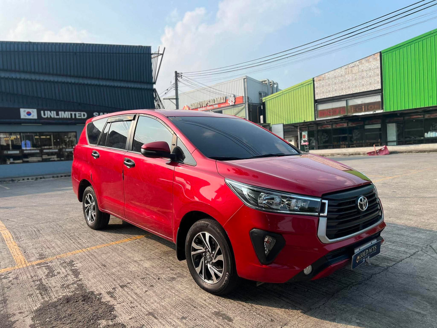 2022 TOYOTA INNOVA 2.8L E DIESEL AUTOMATIC TRANSMISSION Gold Aces Car Display Center