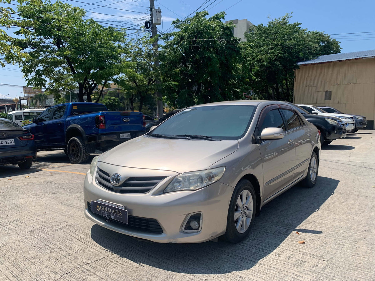 2011 TOYOTA ALTIS 1.6L G MANUAL TRANSMISSION Gold Aces Car Display Center