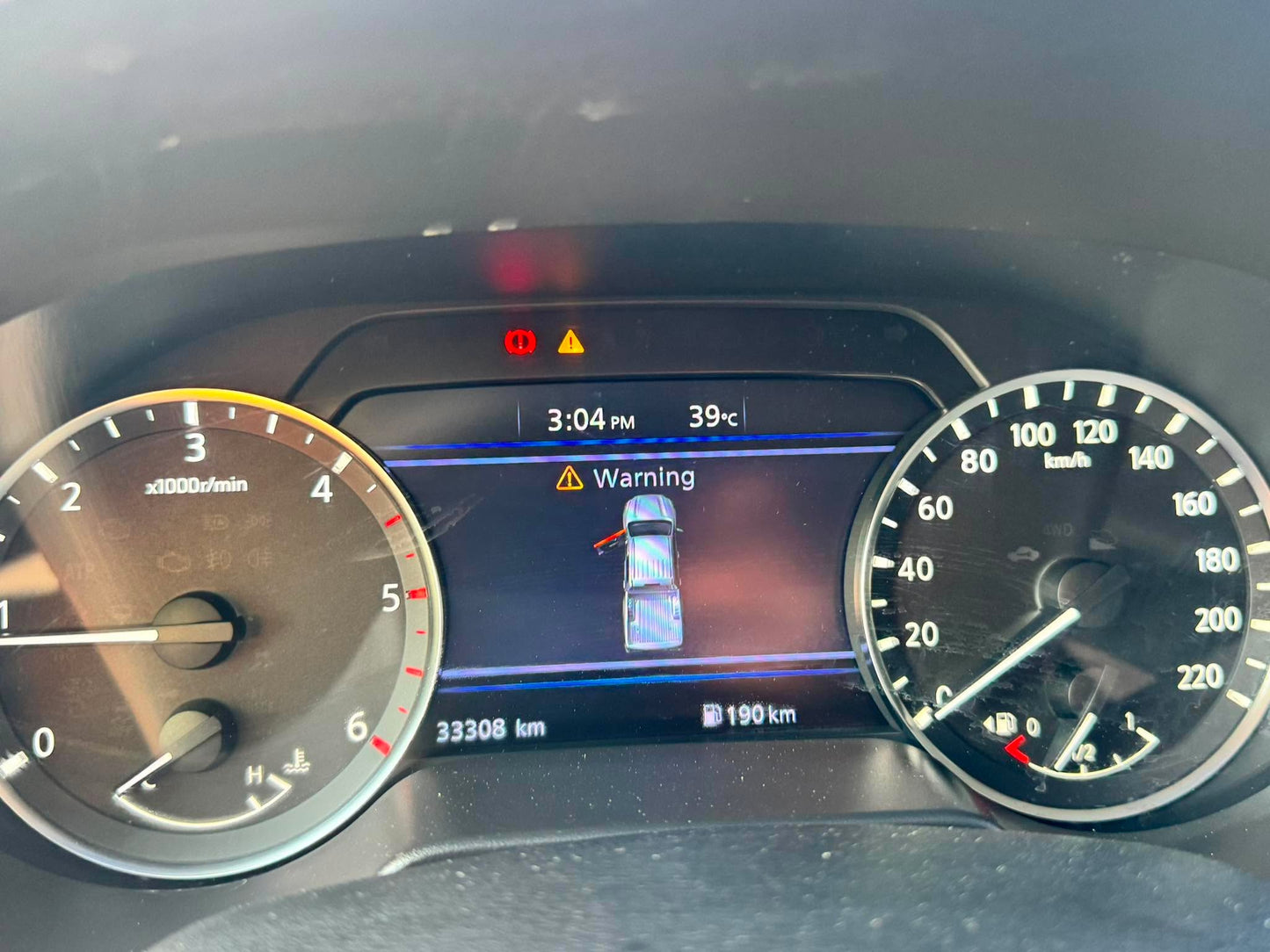 2023 NISSAN NAVARA 2.5L VE 4X2 MANUAL TRANSMISSION Gold Aces Car Display Center