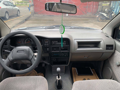 2002 ISUZU CROSSWIND 2.5L DSL MANUAL TRANSMISSION Gold Aces Car Display Center