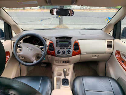 2008 TOYOTA INNOVA G 2.5L DIESEL AUTOMATIC TRANSMISSION Gold Aces Car Display Center