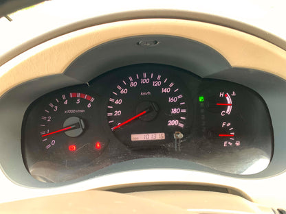 2008 TOYOTA INNOVA G 2.5L DIESEL AUTOMATIC TRANSMISSION Gold Aces Car Display Center