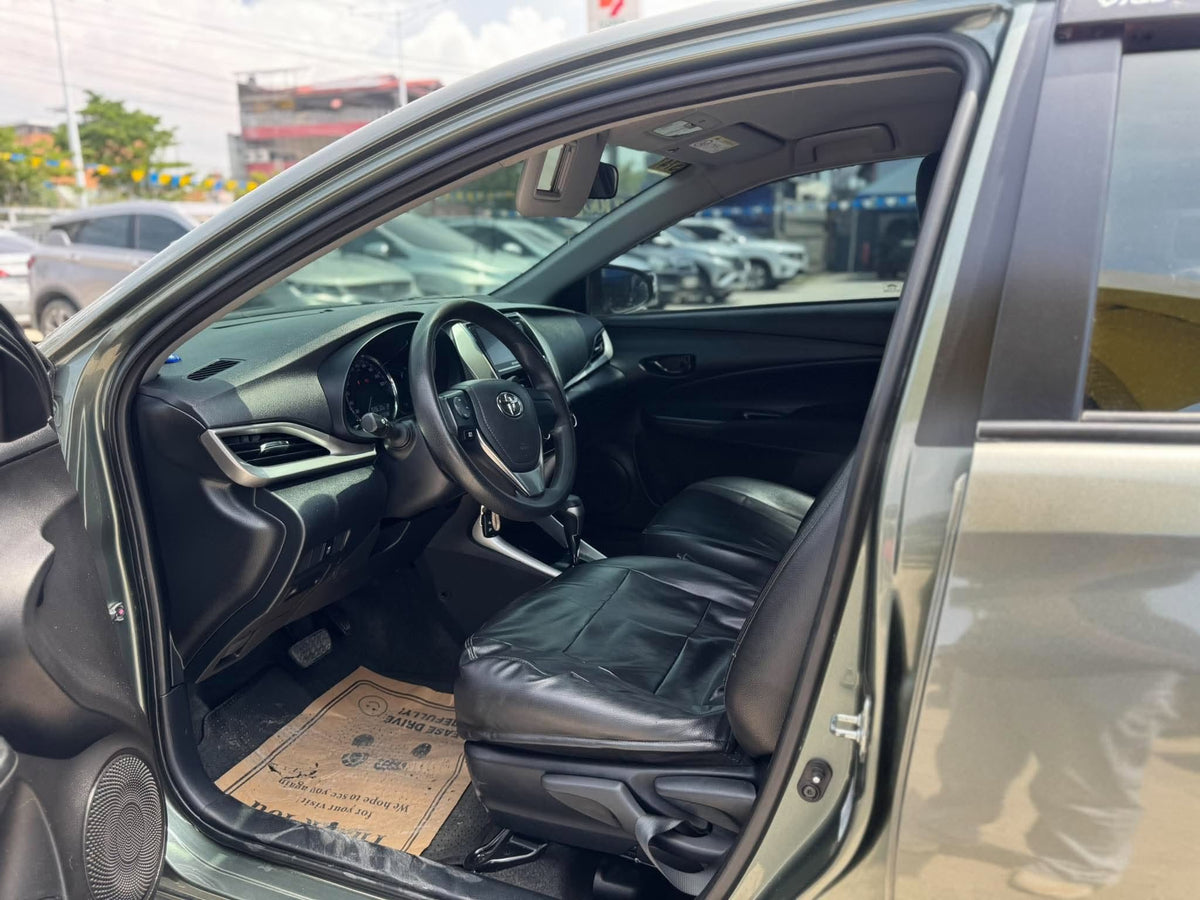 2021 TOYOTA VIOS 1.3L XLE AUTOMATIC TRANSMISSION Gold Aces Car Display Center