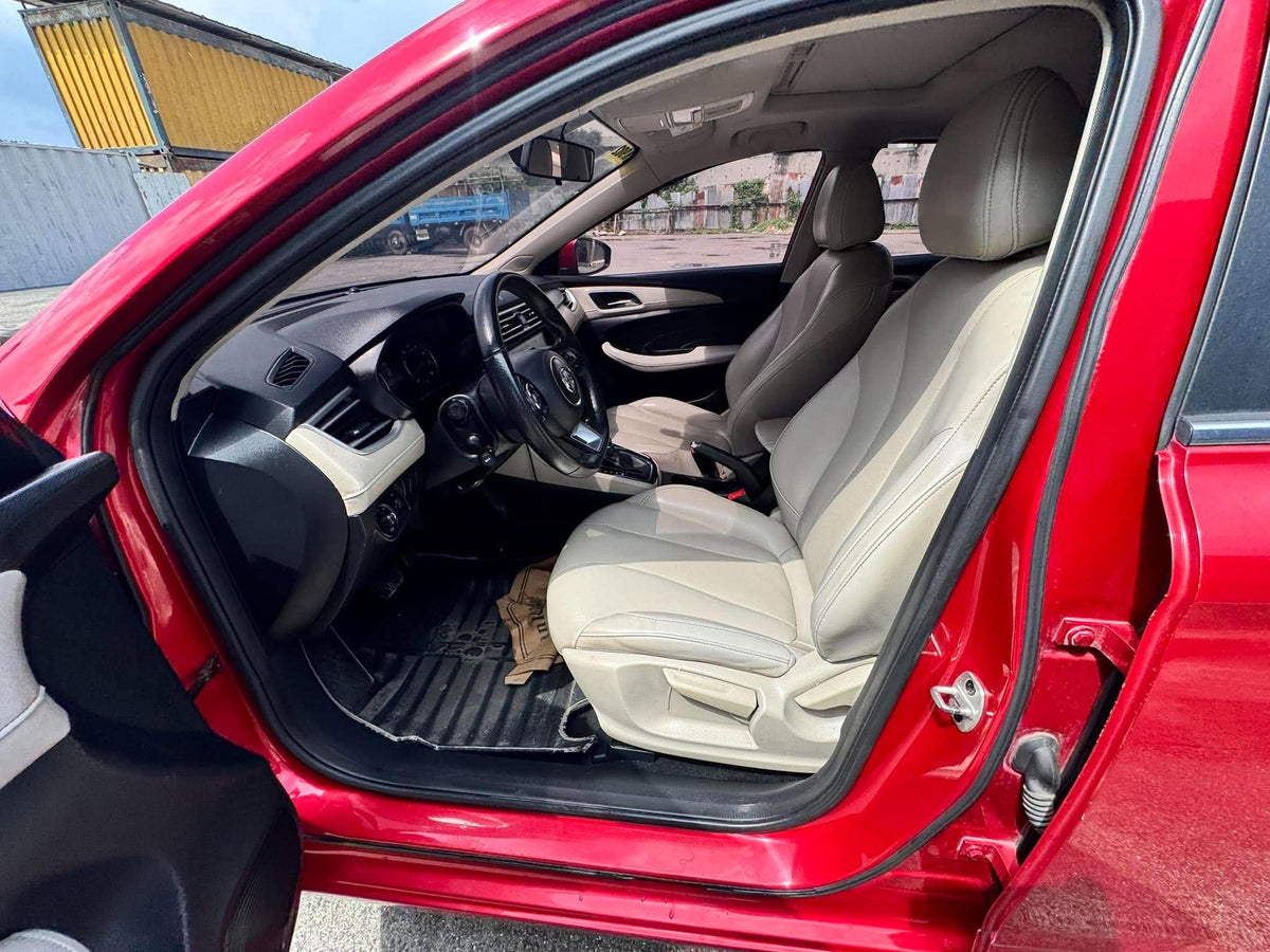 2022 MG 5 1.5L AUTOMATIC TRANSMISSION Gold Aces Car Display Center