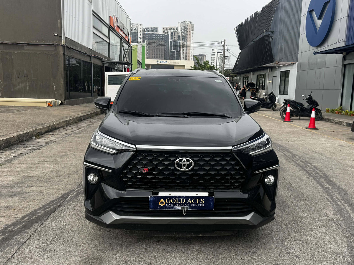 2025 TOYOTA VELOZ E 1.5L CVT AUTOMATIC TRANSMISSION (5TKMS ONLY!) Gold Aces Car Display Center