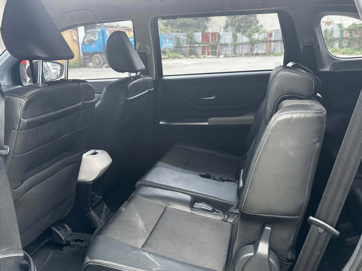 2025 TOYOTA VELOZ E 1.5L CVT AUTOMATIC TRANSMISSION (5TKMS ONLY!) Gold Aces Car Display Center