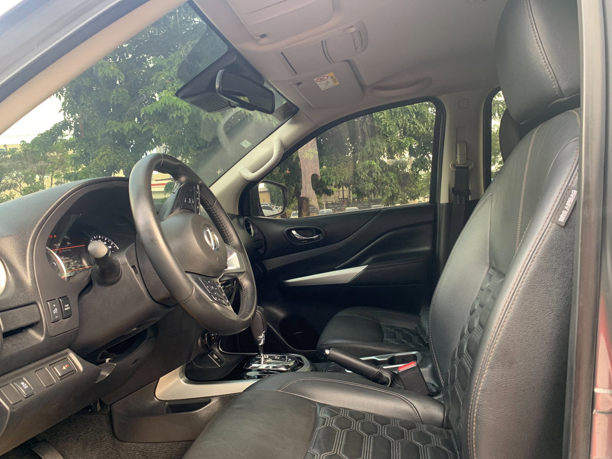 2022 NISSAN NAVARA VL 2.5L 4X4 AUTOMATIC TRANSMISSION Gold Aces Car Display Center