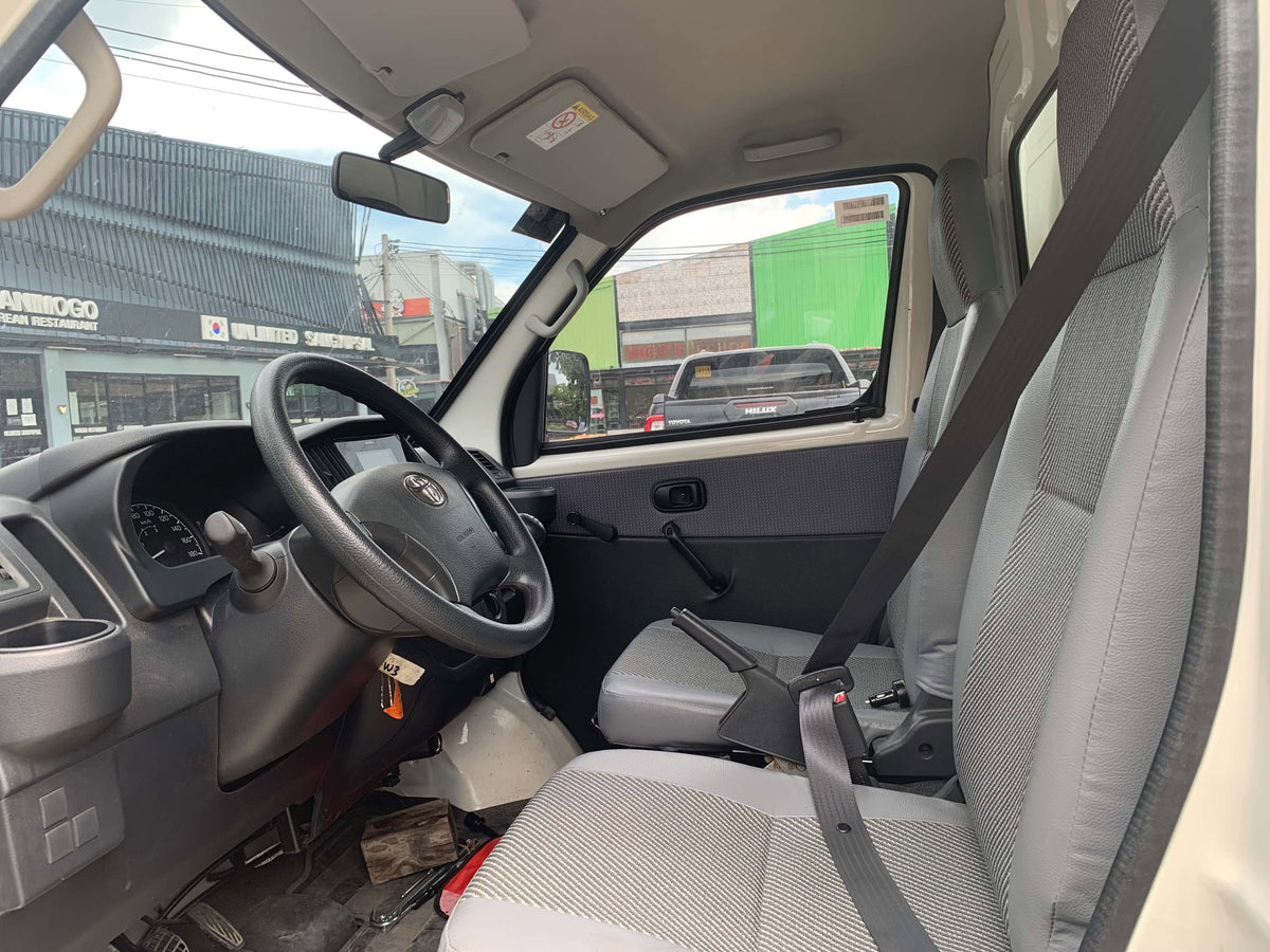 2026 TOYOTA LITEACE FX 1.5L MANUAL TRANSMISSION Gold Aces Car Display Center