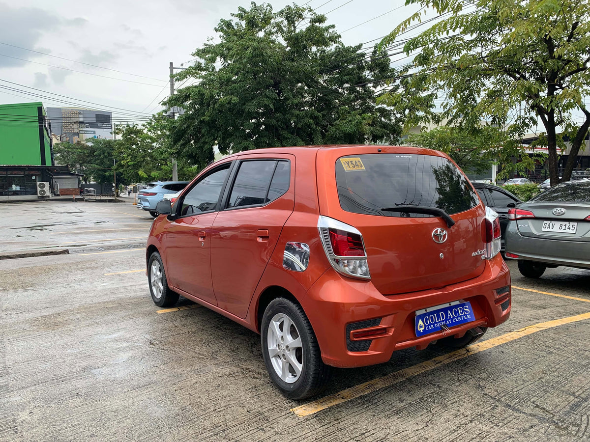 2018 TOYOTA WIGO E 1.0L MANUAL TRANSMISSION Gold Aces Car Display Center