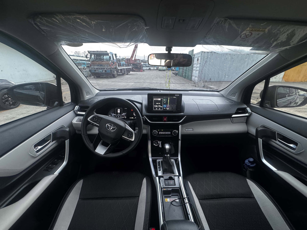 2025 TOYOTA VELOZ E 1.5L CVT AUTOMATIC TRANSMISSION (5TKMS ONLY!) Gold Aces Car Display Center