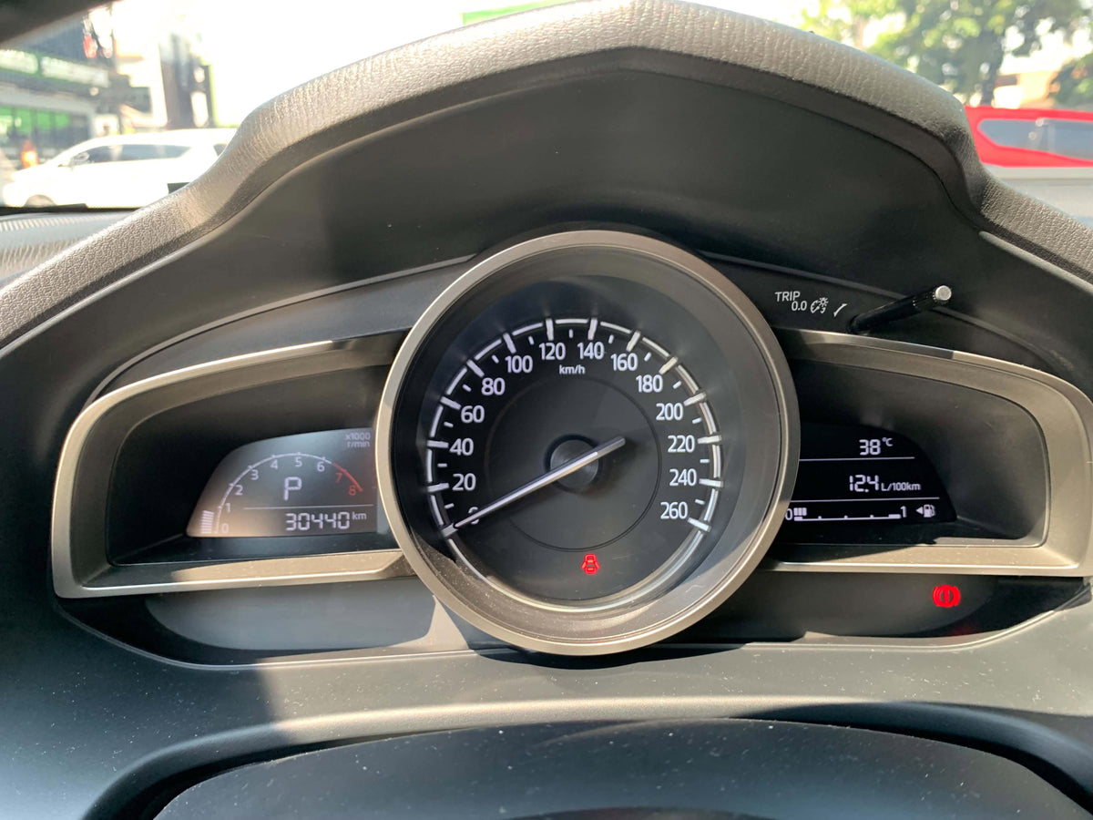 2017 MAZDA 3 1.5L HB AUTOMATIC TRANSMISSION (31TKMS ONLY!) Gold Aces Car Display Center