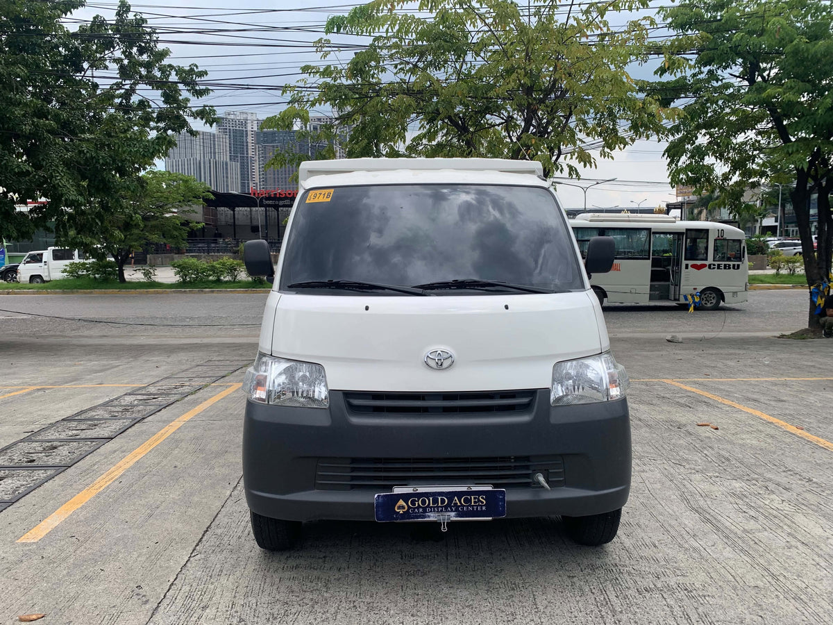 2026 TOYOTA LITEACE FX 1.5L MANUAL TRANSMISSION Gold Aces Car Display Center