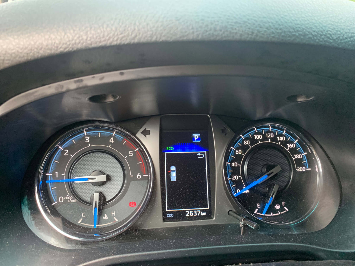 2026 TOYOTA HILUX CONQUEST V 2.4L AUTOMATIC TRANSMISSION (2TKMS ONLY!) Gold Aces Car Display Center
