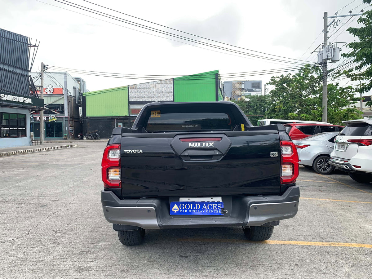 2026 TOYOTA HILUX CONQUEST V 2.4L AUTOMATIC TRANSMISSION (2TKMS ONLY!) Gold Aces Car Display Center