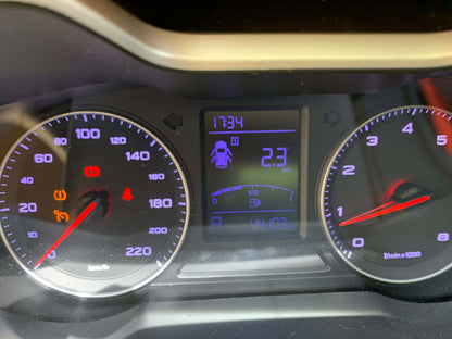 2023 MG ZS ALPHA 1.5L AUTOMATIC TRANSMISSION Gold Aces Car Display Center