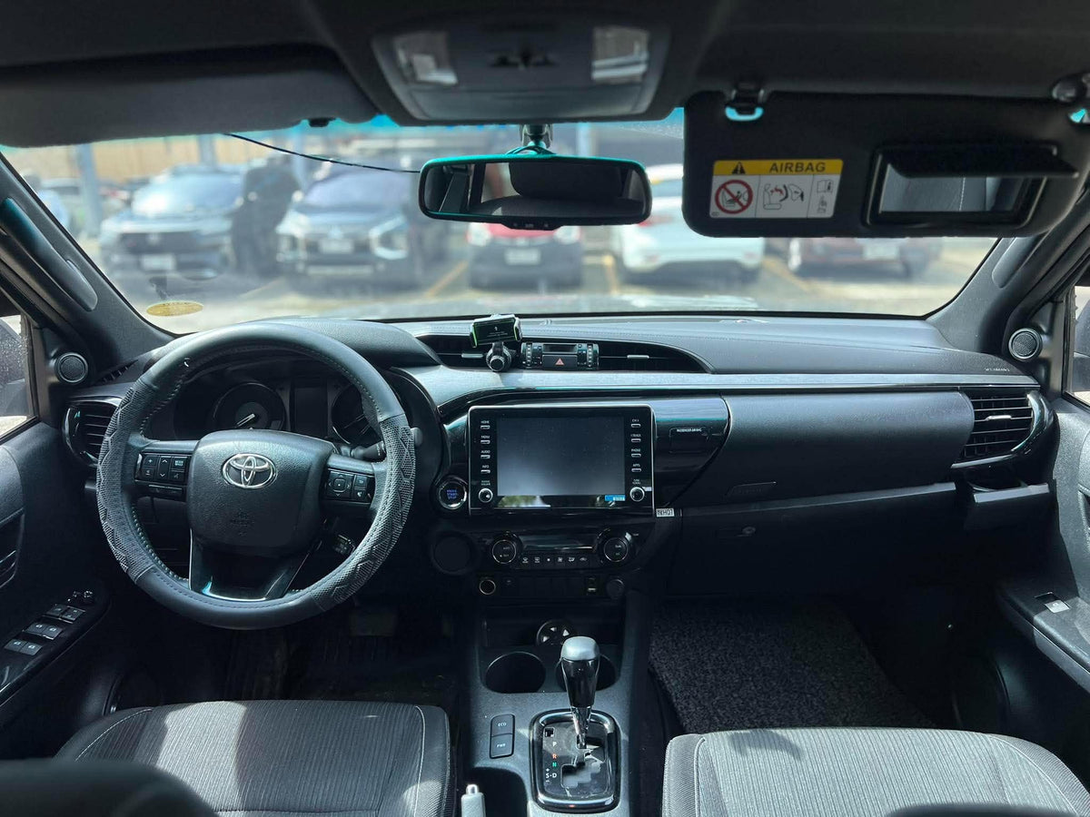 2022 TOYOTA HILUX CONQUEST V 2.4L AUTOMATIC TRANSMISSION (35TKMS ONLY!) Gold Aces Car Display Center