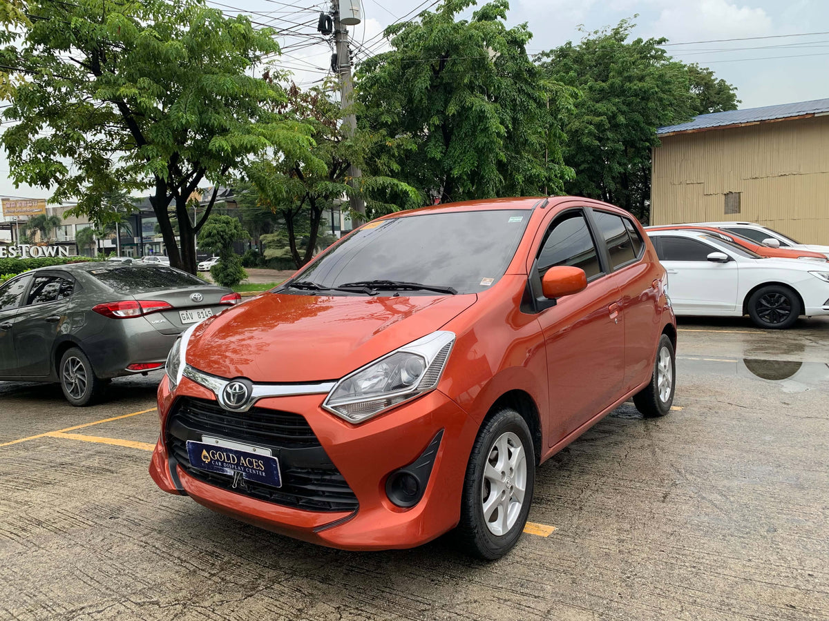 2018 TOYOTA WIGO E 1.0L MANUAL TRANSMISSION Gold Aces Car Display Center