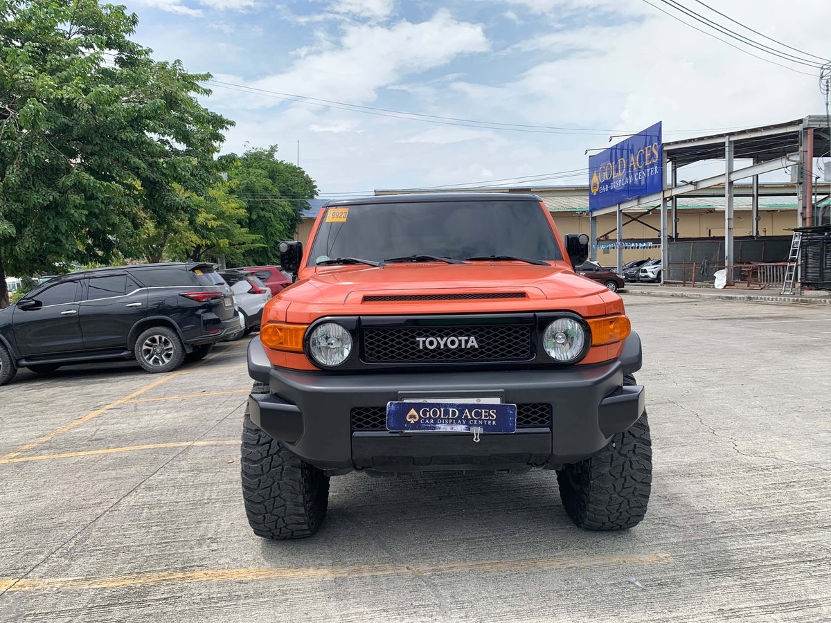 2014 TOYOTA FJ CRUISER 4.0L AUTOMATIC TRANSMISSION (41TKMS ONLY!) Gold Aces Car Display Center