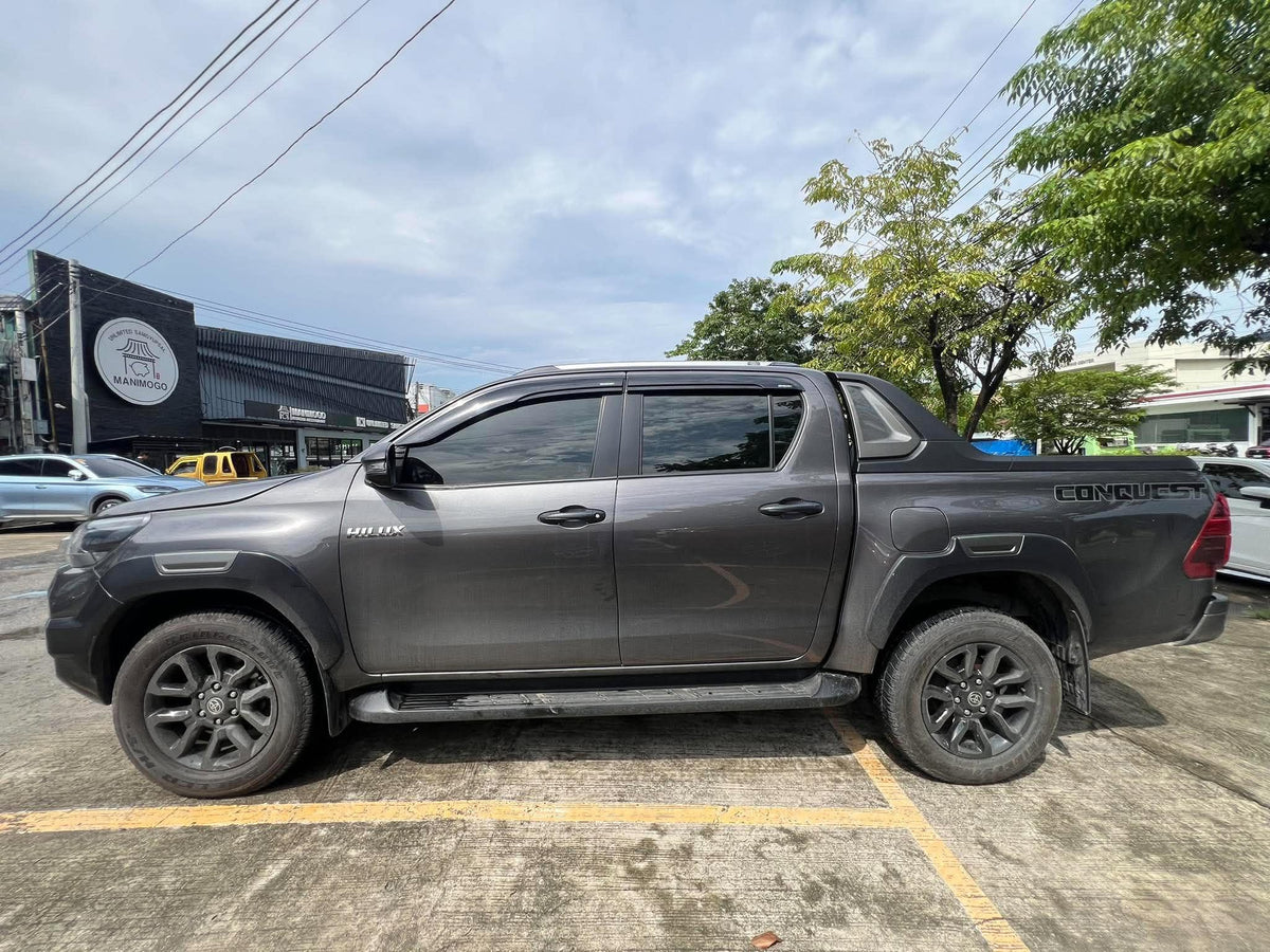 2022 TOYOTA HILUX CONQUEST V 2.4L AUTOMATIC TRANSMISSION (35TKMS ONLY!) Gold Aces Car Display Center