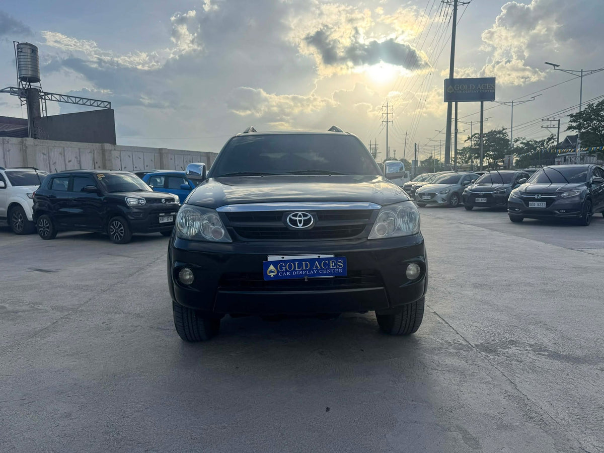 2008 TOYOTA FORTUNER 2.5L 4X2 AUTOMATIC TRANSMISSION Gold Aces Car Display Center