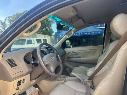 2008 TOYOTA FORTUNER 2.5L 4X2 AUTOMATIC TRANSMISSION Gold Aces Car Display Center