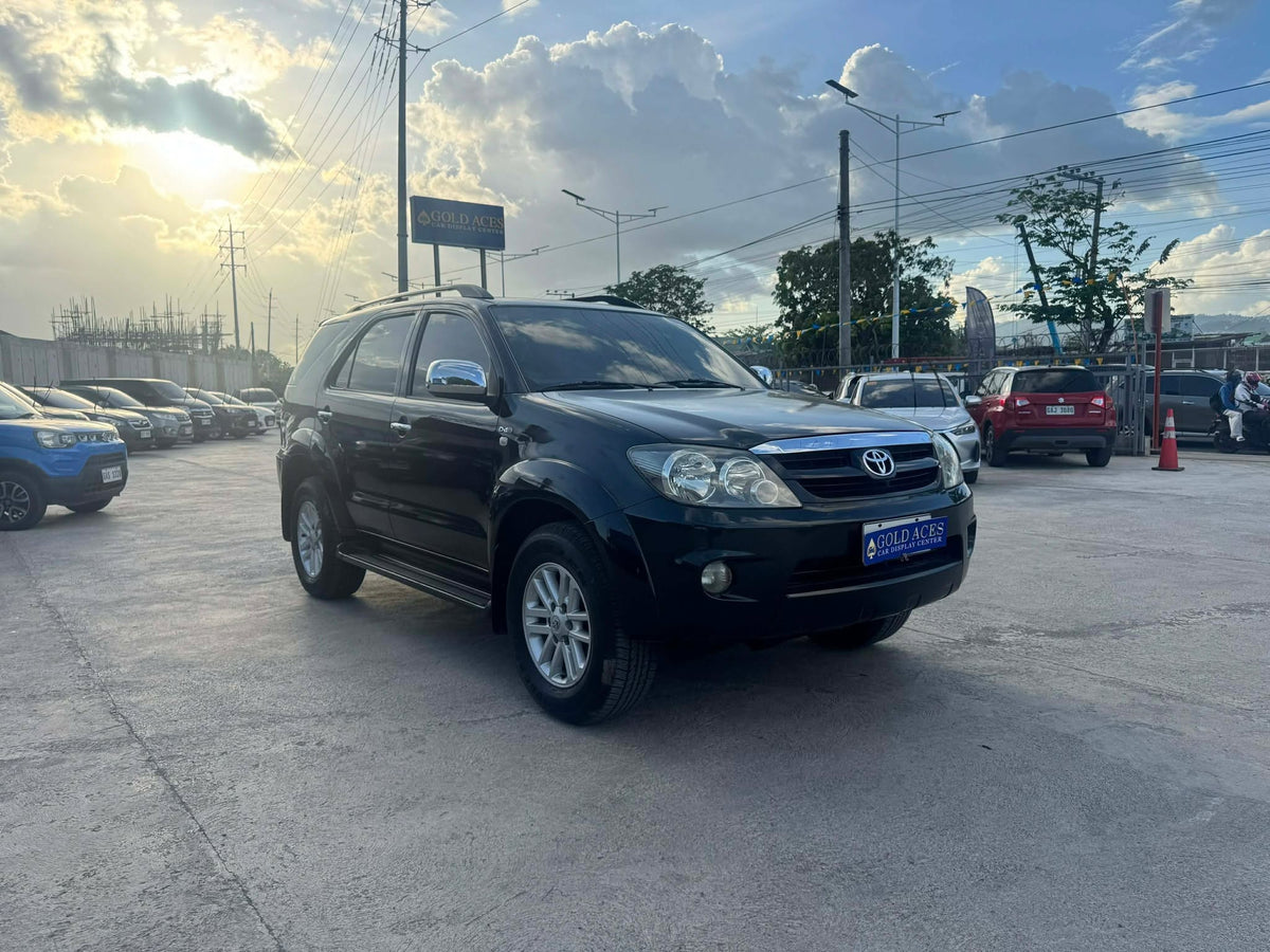 2008 TOYOTA FORTUNER 2.5L 4X2 AUTOMATIC TRANSMISSION Gold Aces Car Display Center