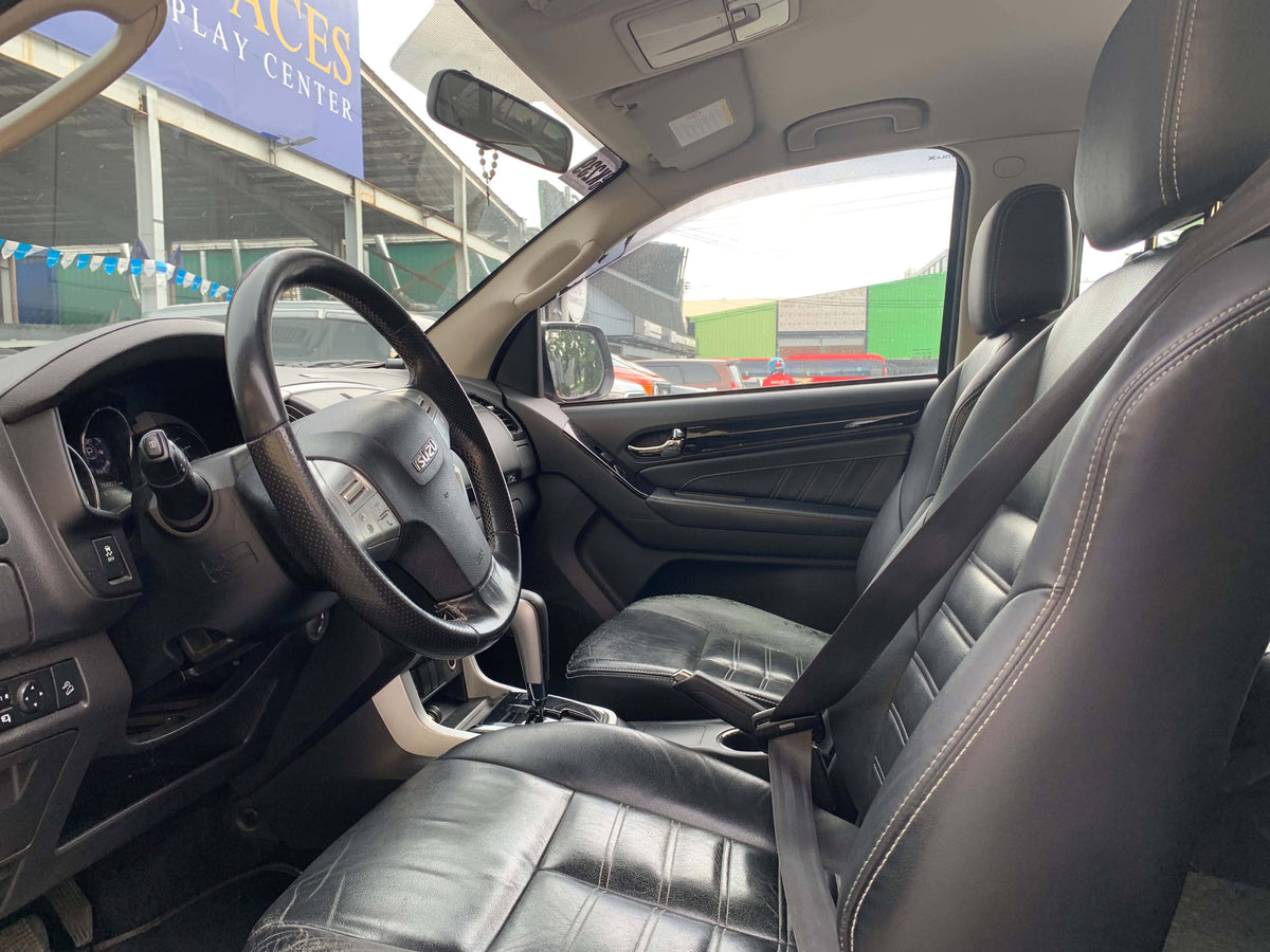 2018 ISUZU MUX LS 3.0L AUTOMATIC TRANSMISSION Gold Aces Car Display Center