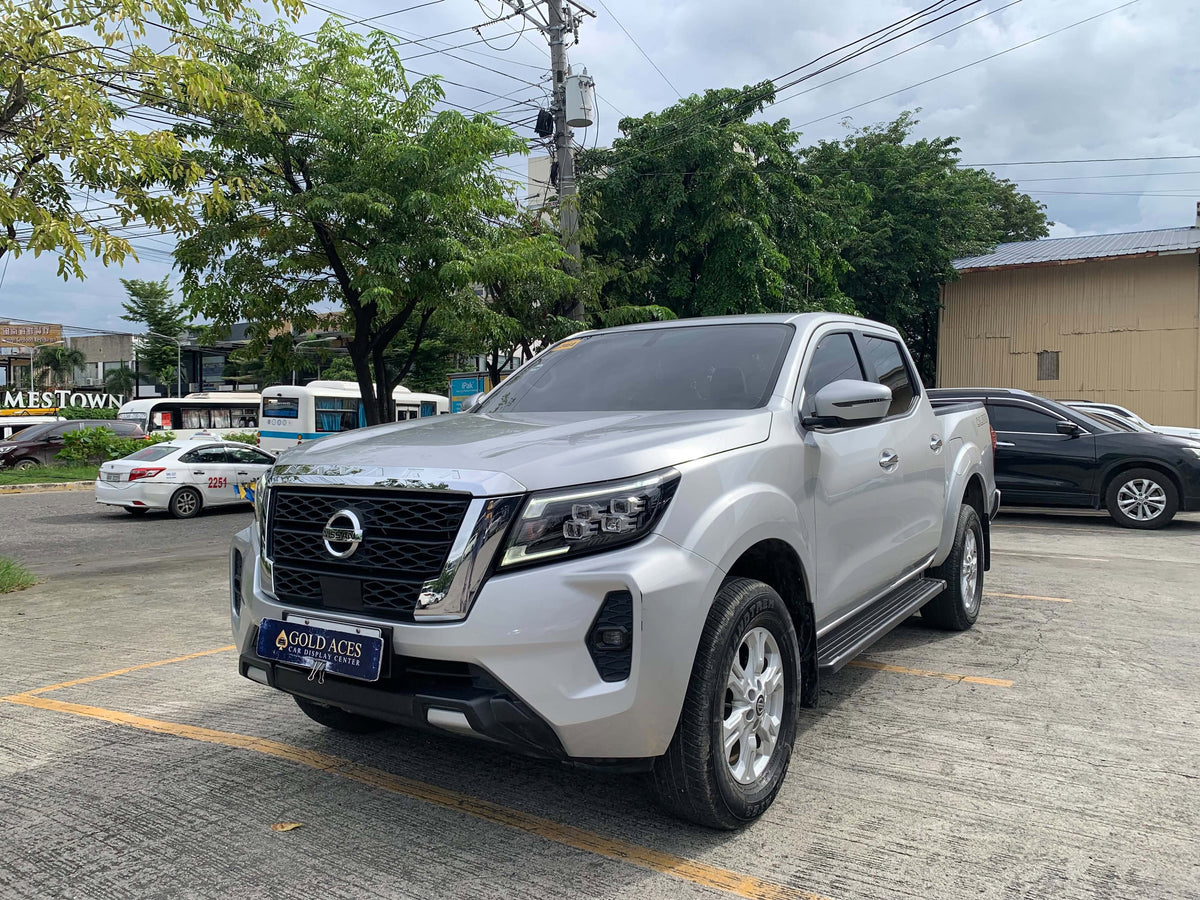 2024 NISSAN NAVARA 2.5L VE 4X2 AUTOMATIC TRANSMISSION Gold Aces Car Display Center