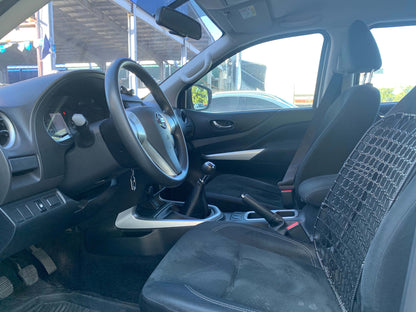 2020 NISSAN NAVARA 2.5L EL 4X2 MANUAL TRANSMISSION Gold Aces Car Display Center