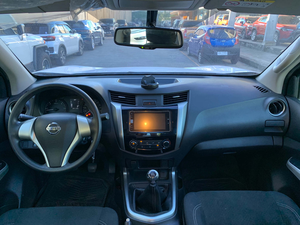 2020 NISSAN NAVARA 2.5L EL 4X2 MANUAL TRANSMISSION Gold Aces Car Display Center
