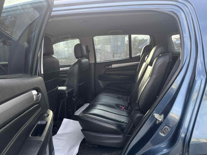 2017 CHEVROLET TRAILBLAZER 2.8L 4X2 AUTOMATIC TRANSMISSION Gold Aces Car Display Center